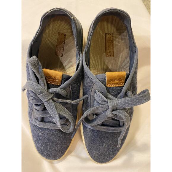 OluKai Blue and Tan Women's Lace-Up Flats - Picture 8 of 16